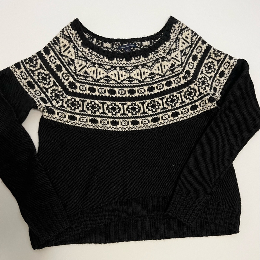 American Eagle Outfitters Black and Cream Patterned Sweater